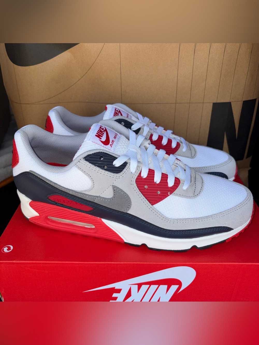 NEW Nike Air Max 90 NBY DM0029-117 USA Cool Grey University Red Men’s Sizes